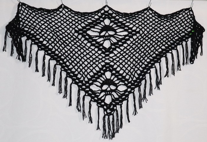 Virkattu p&auml;&auml;kallohuivi