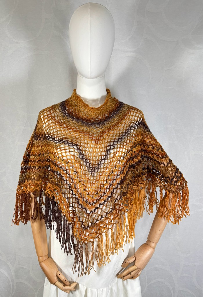 poncho_007a_700.jpg