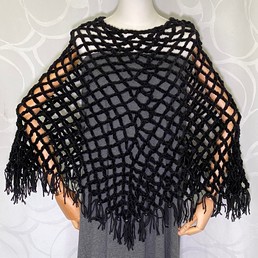 Poncho (musta)