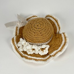 Neulatyyny Hellehattu ruskea