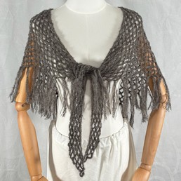 Kolmiohuivi (harmaa)