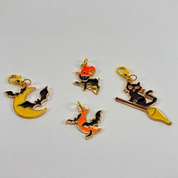 Silmukkamerkit 4kpl (kissat ja kuut)